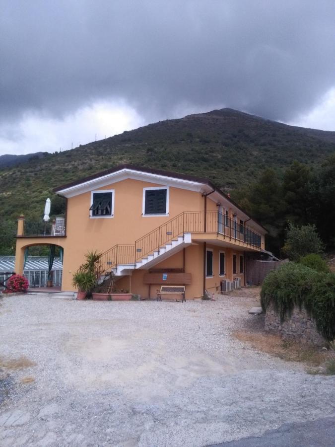 Agriturismo Tendapiccola Ceriale Eksteriør bilde